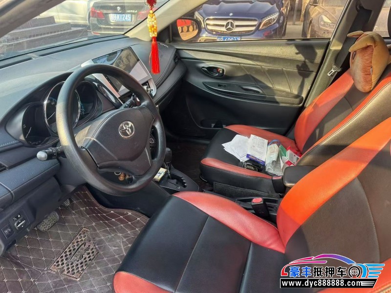 17年丰田YARiS L 致炫轿车抵押车出售