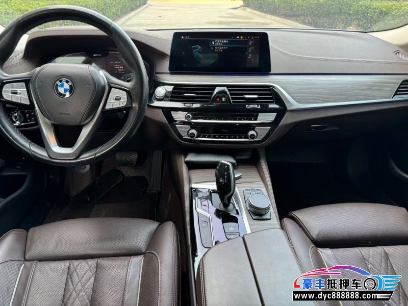 20年宝马5系轿车抵押车出售