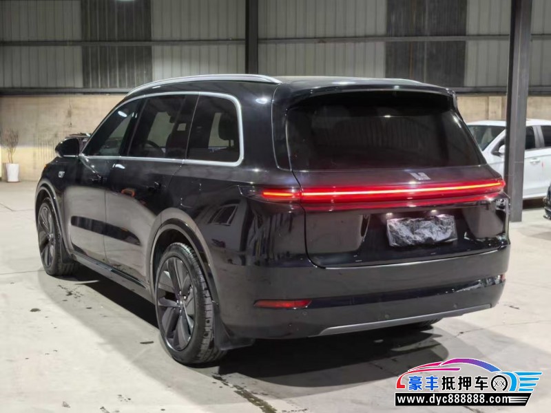 23年理想L9轿车抵押车出售