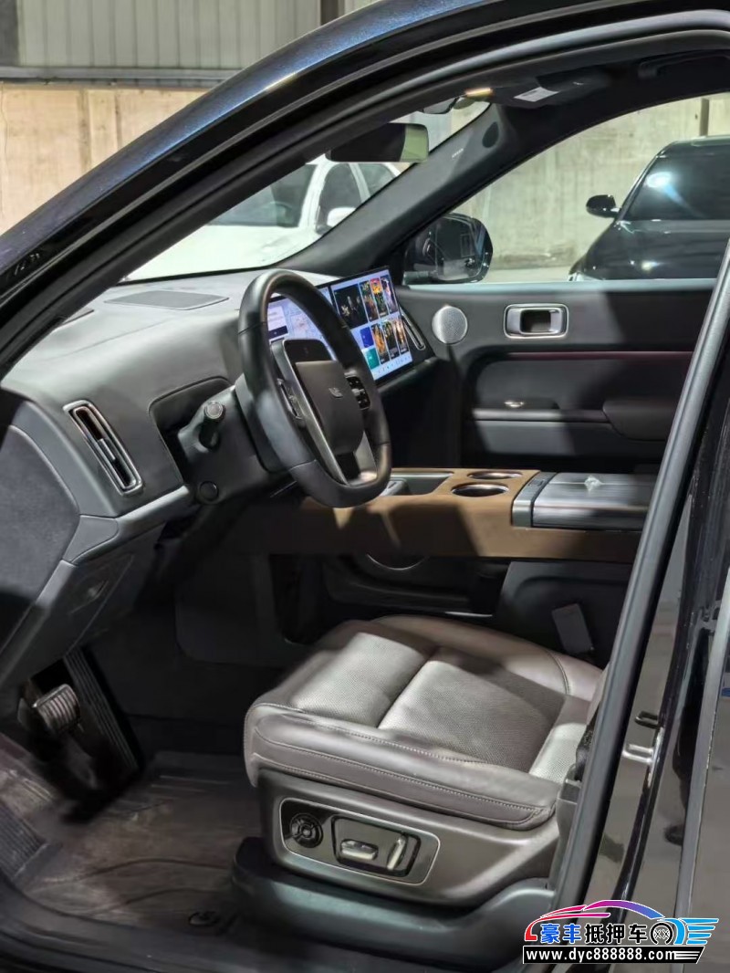 23年理想L9轿车抵押车出售