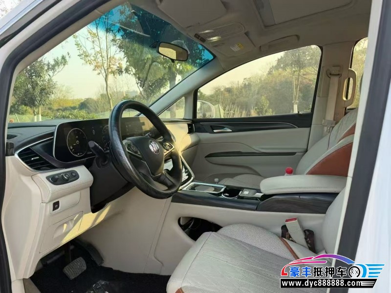 22年别克GL8轿车抵押车出售