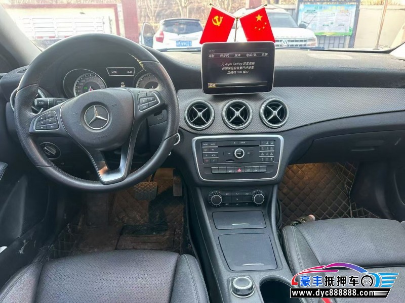 16年奔驰GLA轿车抵押车出售