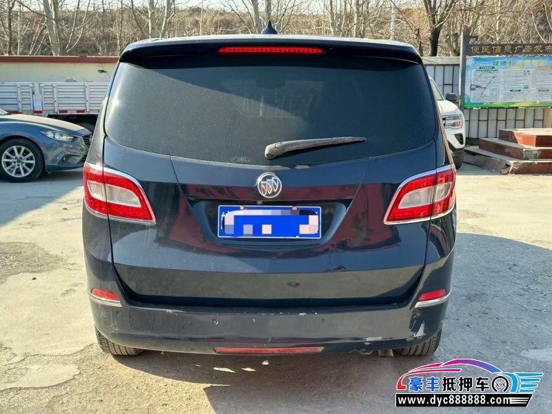 13年别克GL8轿车抵押车出售