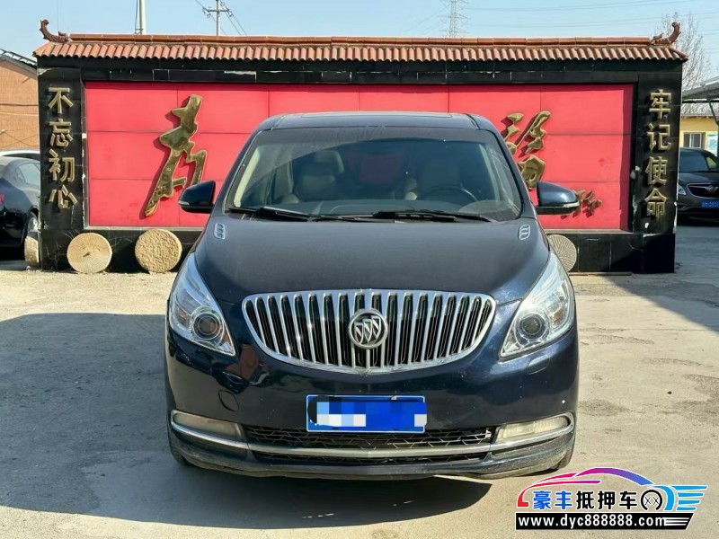 抵押车出售13年别克GL8轿车