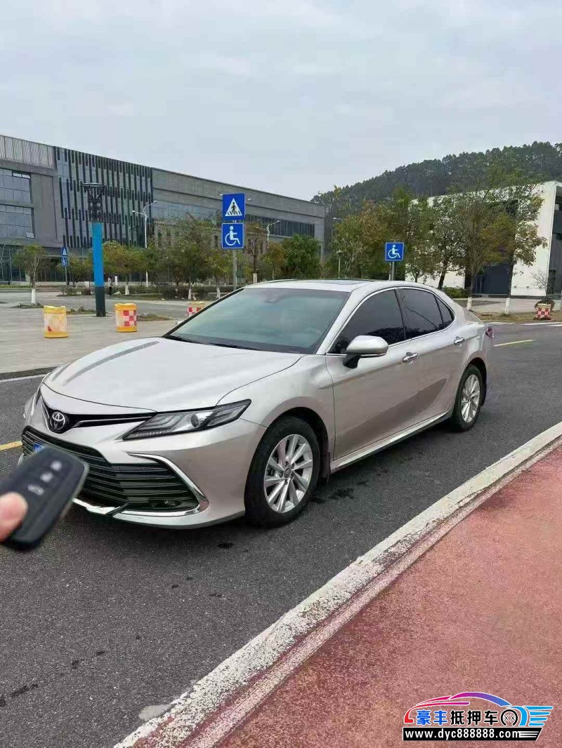 24年丰田凯美瑞轿车抵押车出售