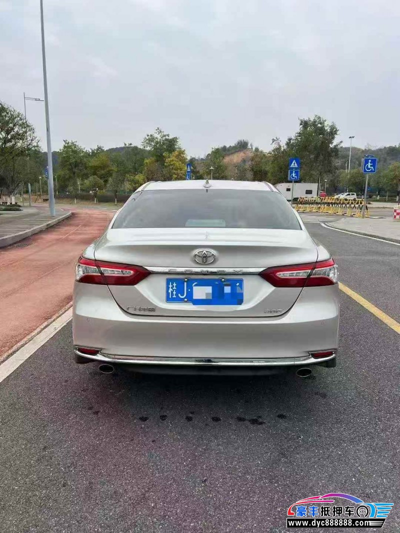 24年丰田凯美瑞轿车抵押车出售