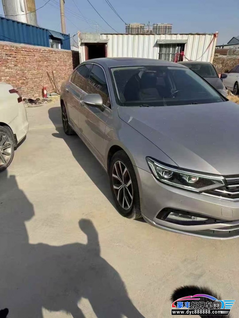 21年大众迈腾轿车抵押车出售