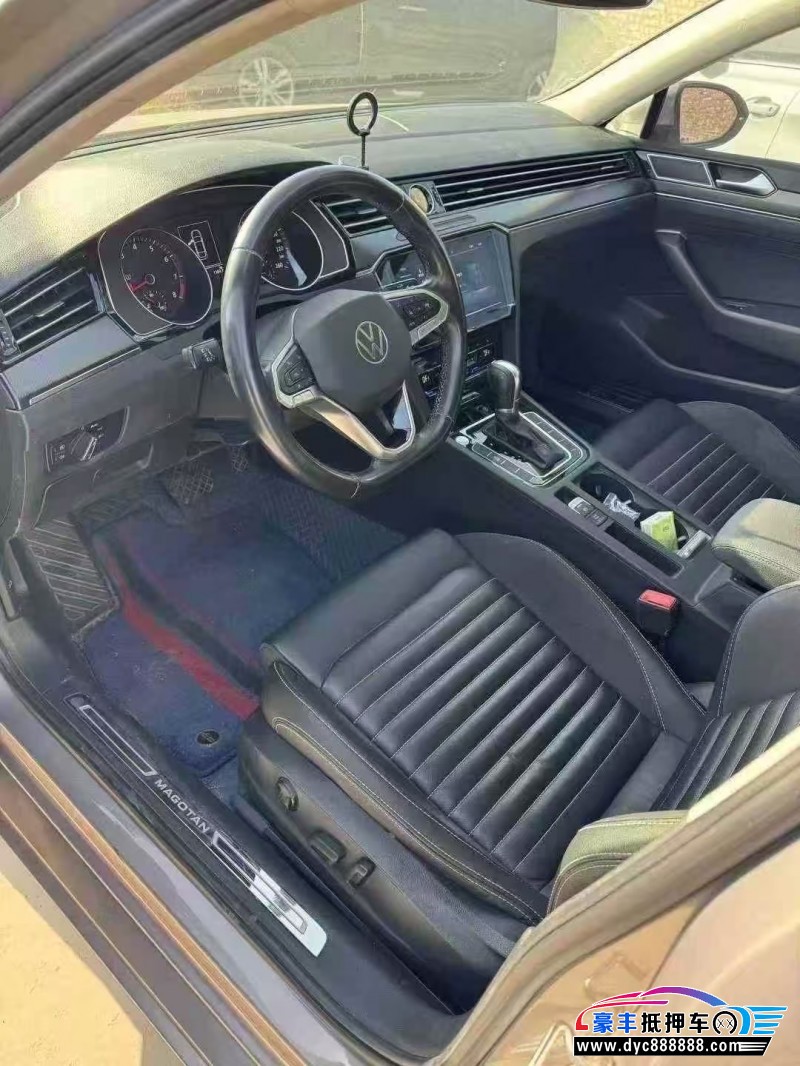 21年大众迈腾轿车抵押车出售