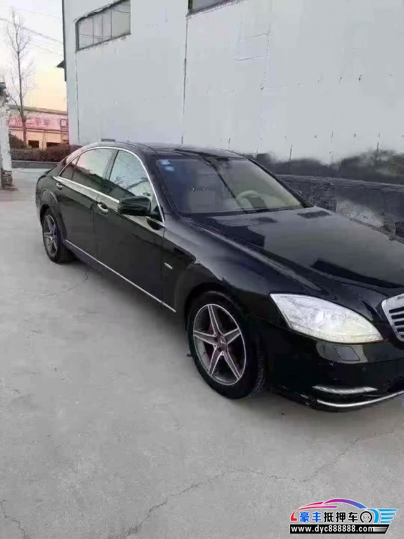 12年奔驰S轿车抵押车出售