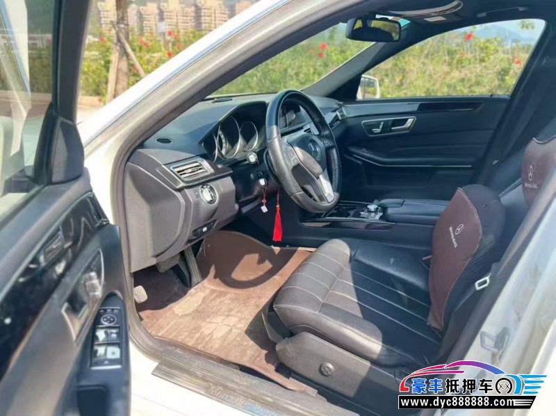 14年奔驰E轿车抵押车出售