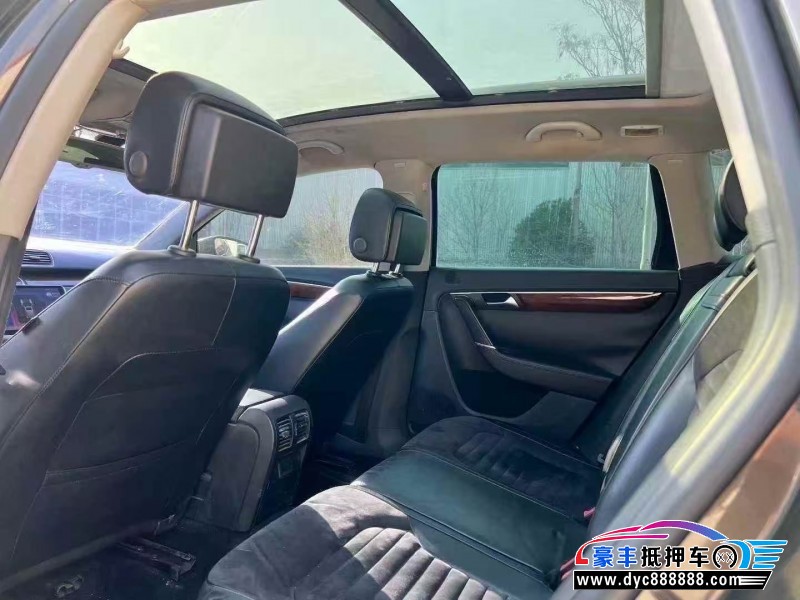 14年大众迈腾轿车抵押车出售