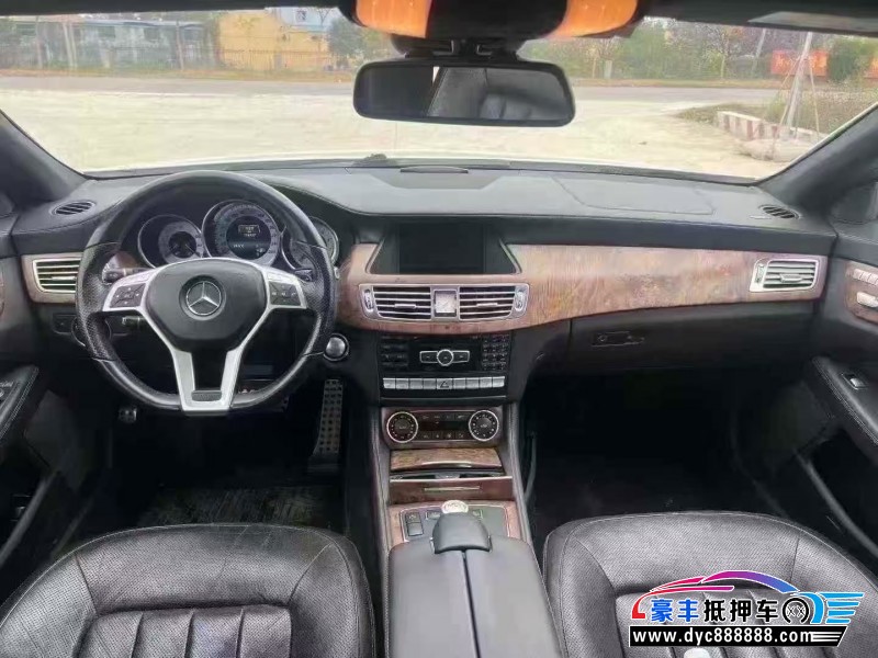 14年奔驰CLS轿车抵押车出售