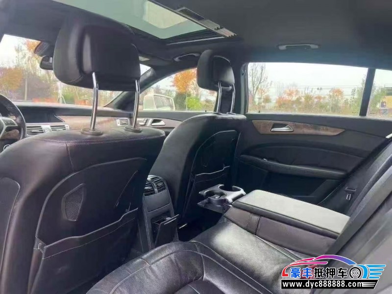 14年奔驰CLS轿车抵押车出售