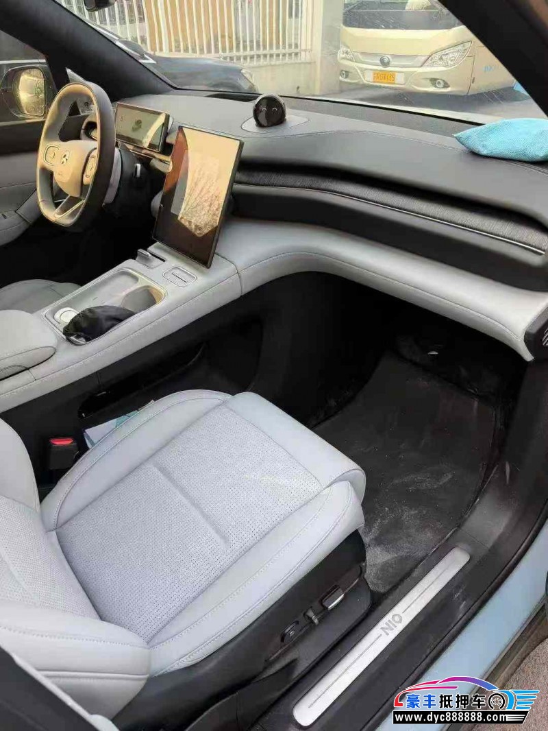 24年蔚来ES6轿车抵押车出售