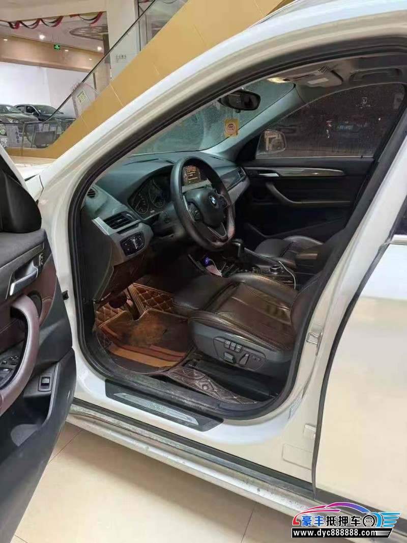 16年宝马X1轿车抵押车出售