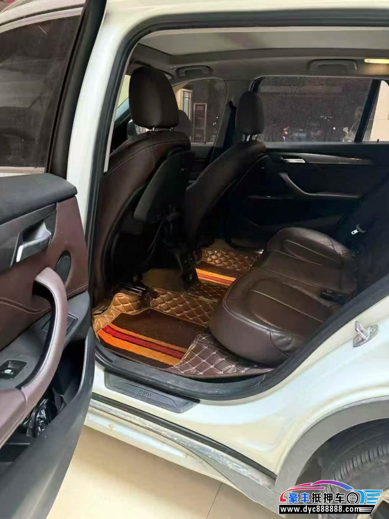 16年宝马X1轿车抵押车出售