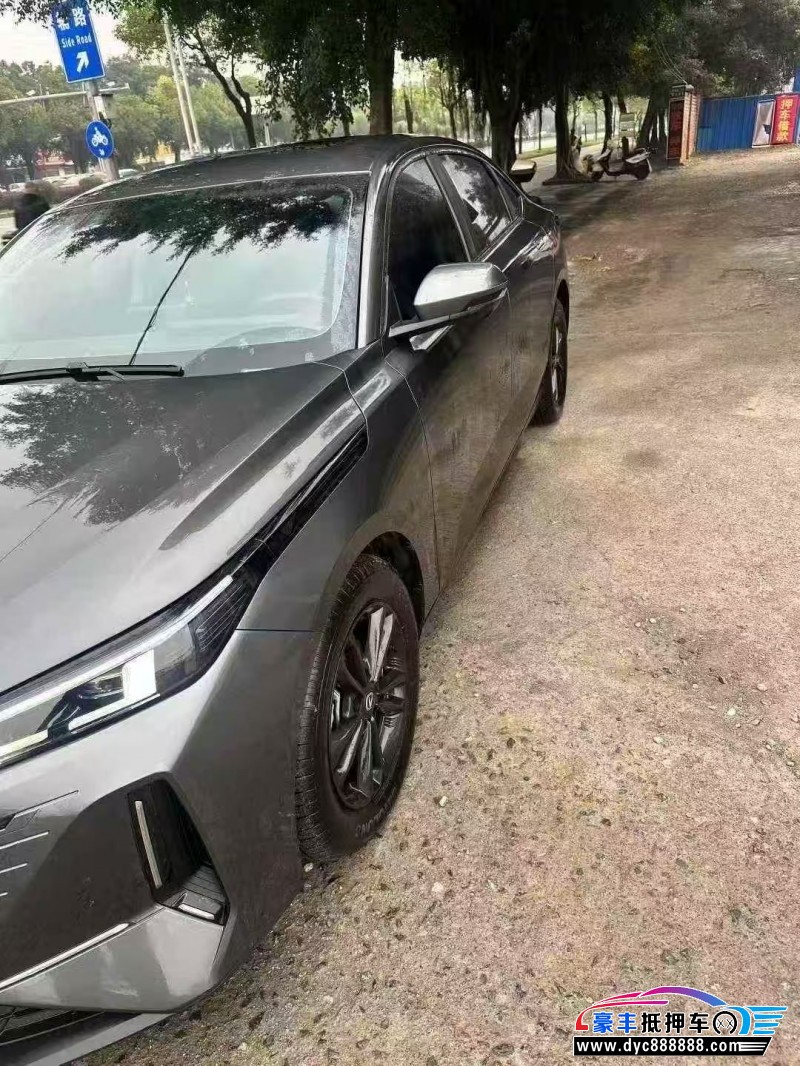 23年长安逸达轿车抵押车出售