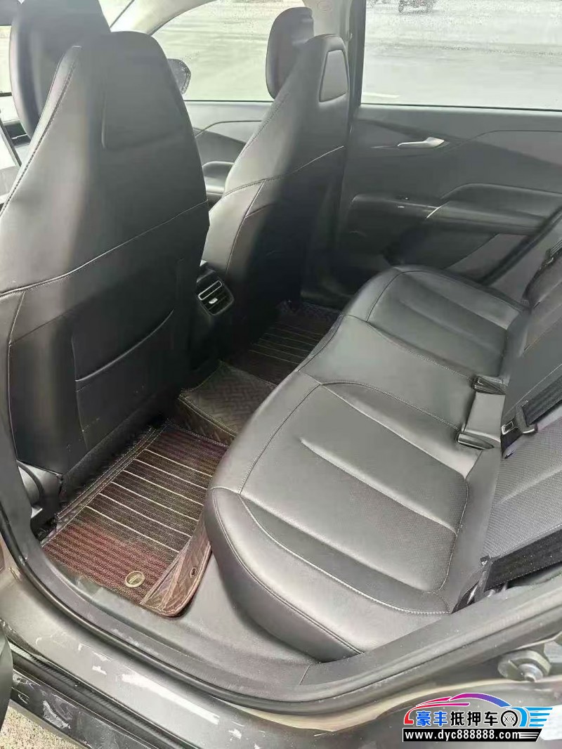 23年长安逸达轿车抵押车出售