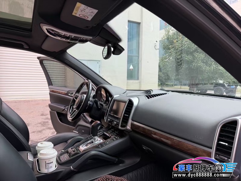 15年保时捷卡宴轿车抵押车出售