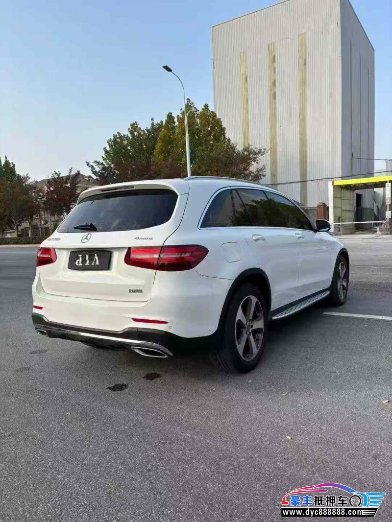 18年奔驰GLC轿车抵押车出售