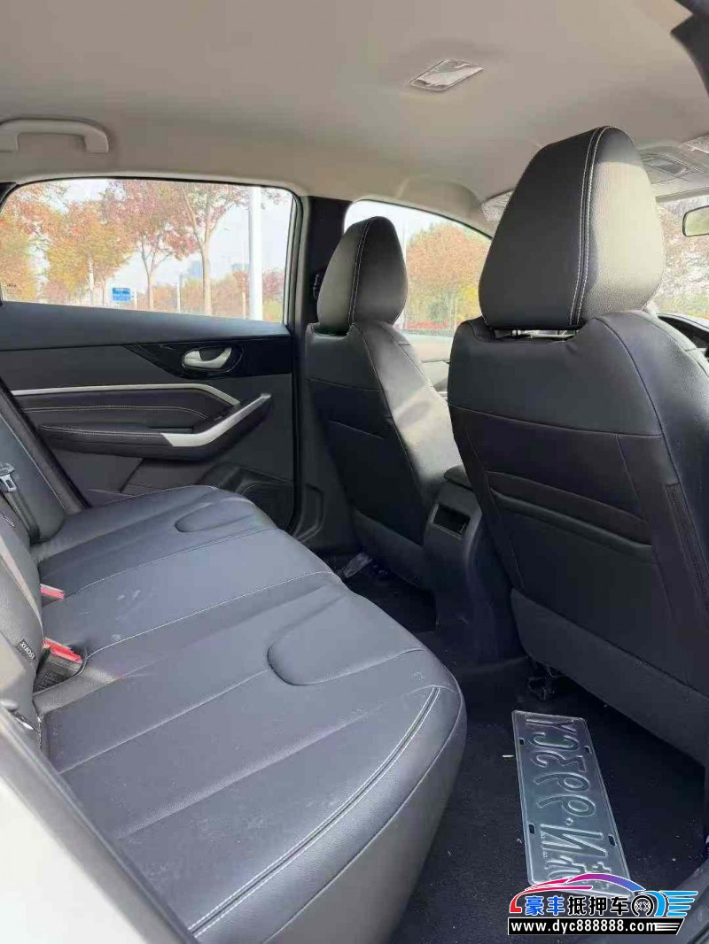 25年启辰D60轿车抵押车出售