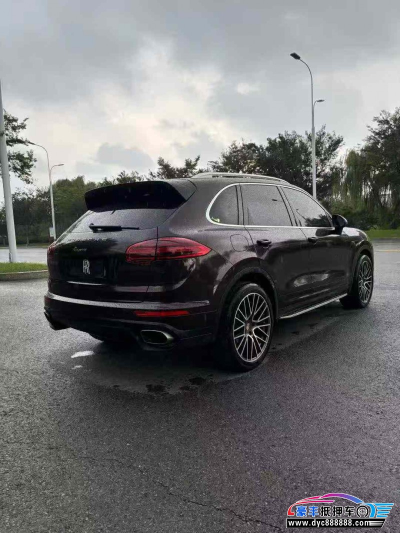 16年保时捷卡宴轿车抵押车出售