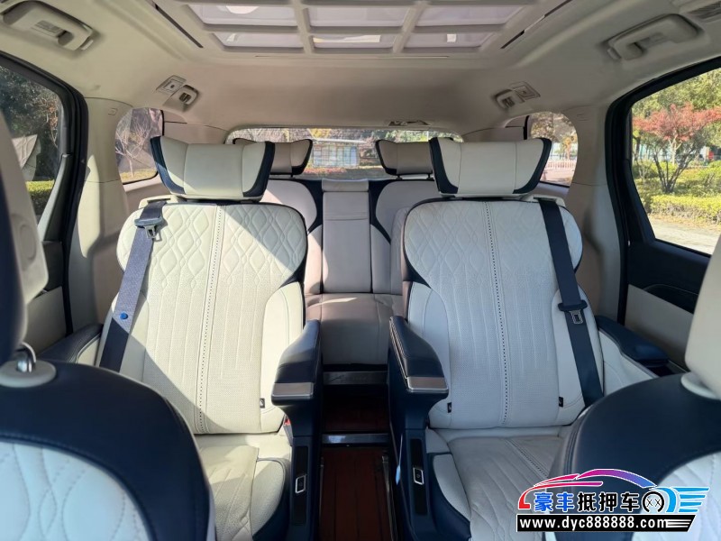 20年别克GL8轿车抵押车出售