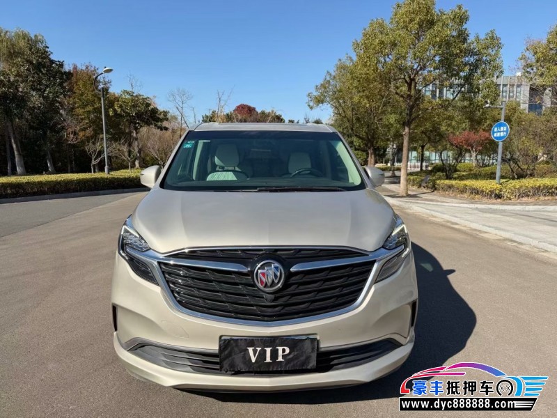 抵押车出售20年别克GL8轿车