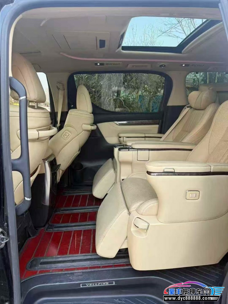 20年丰田威尔法轿车抵押车出售