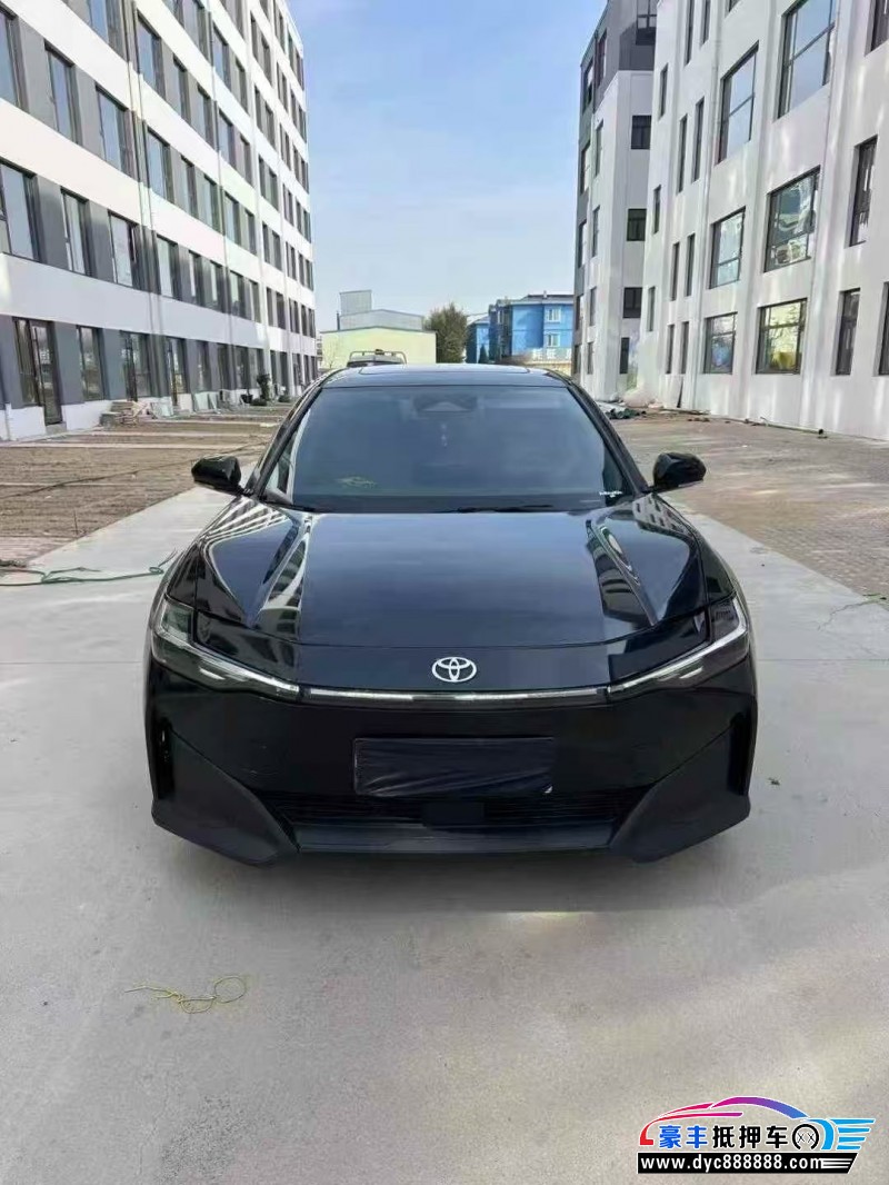 抵押车出售25年丰田BZ3轿车