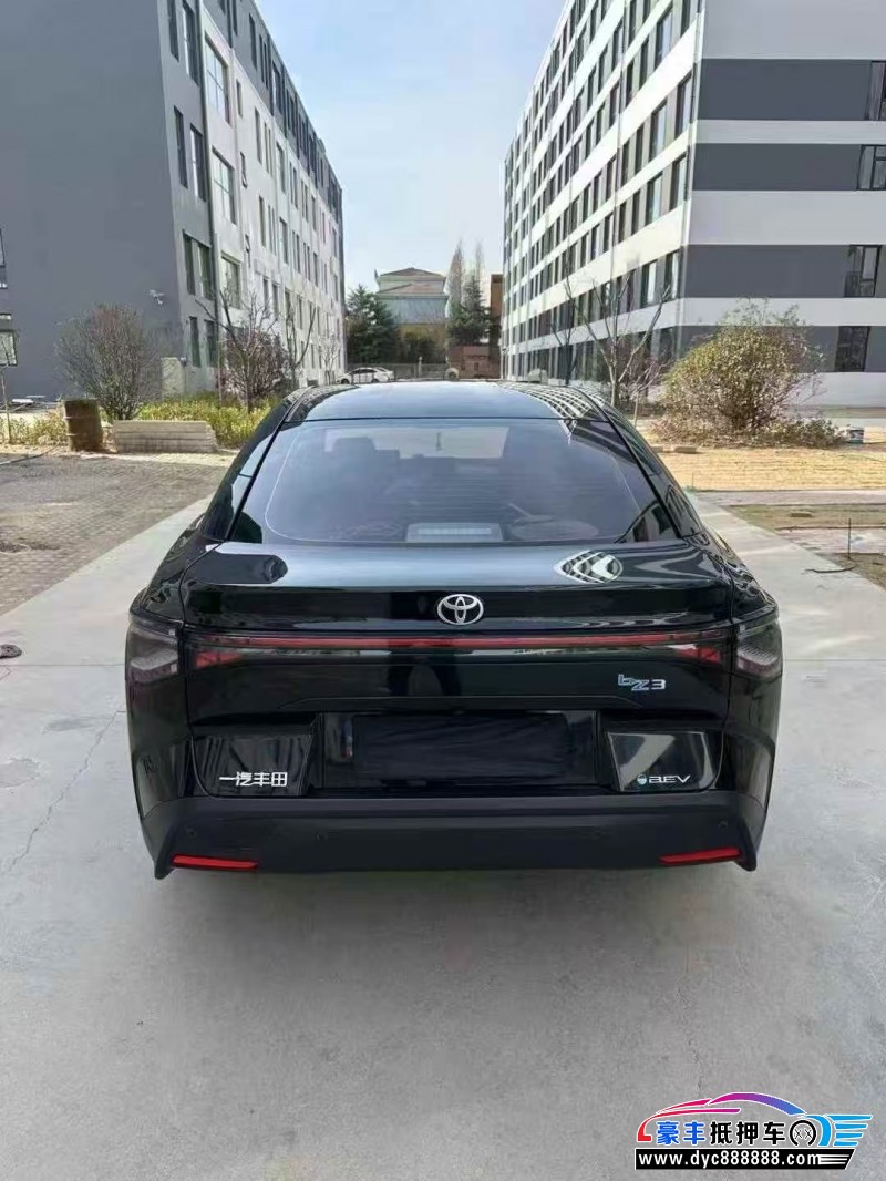 25年丰田BZ3轿车抵押车出售