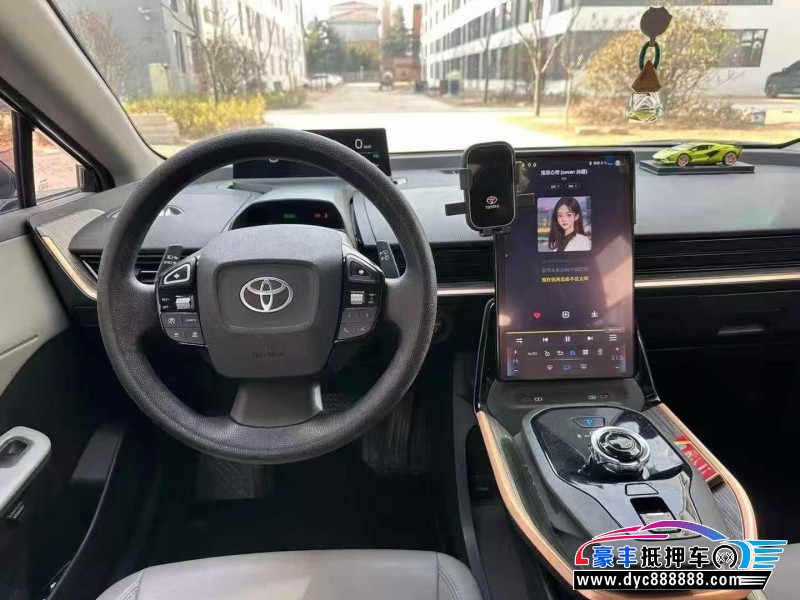 25年丰田BZ3轿车抵押车出售