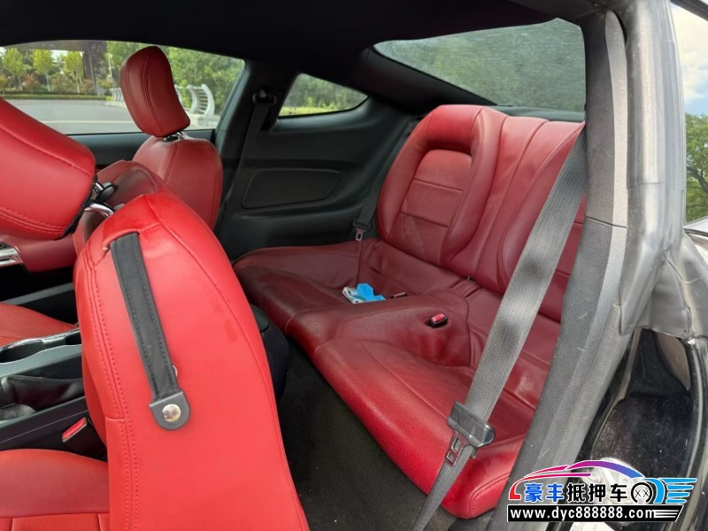 17年福特野马轿车抵押车出售