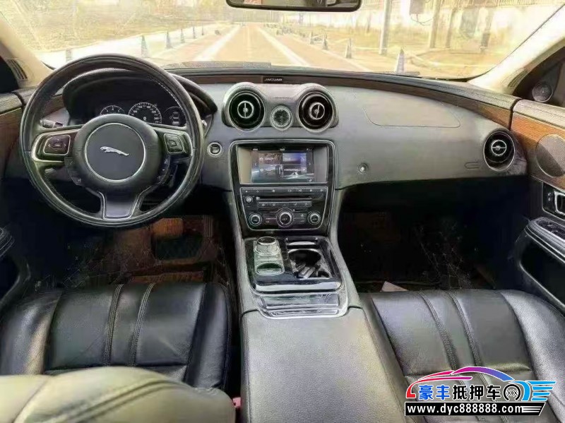 17年捷豹XJL轿车抵押车出售