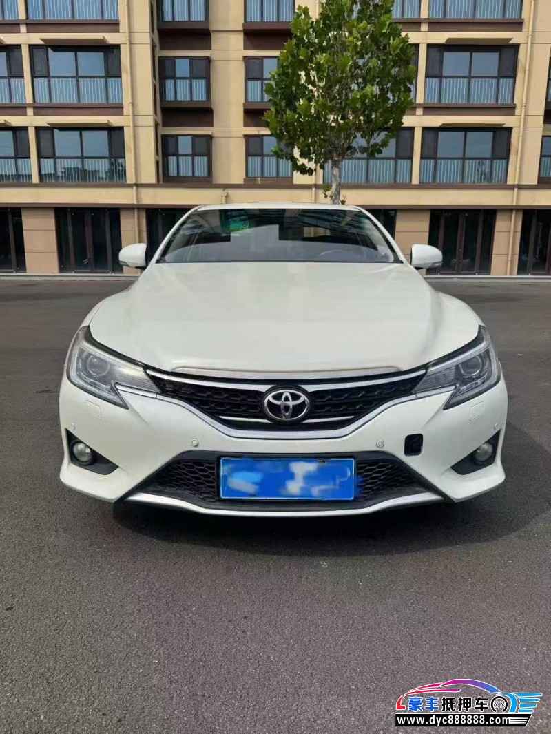 抵押车出售16年丰田锐志轿车