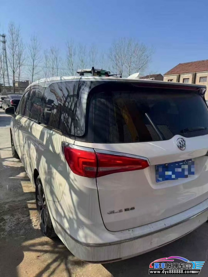 16年别克GL8轿车抵押车出售