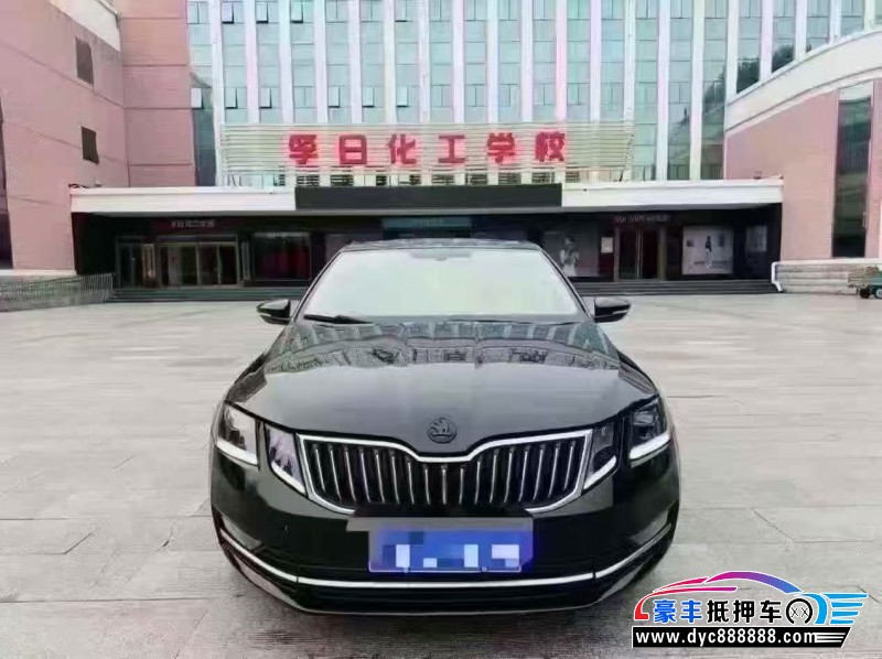 抵押车出售18年斯柯达明锐轿车