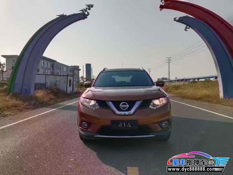 抵押车出售15年日产奇骏轿车