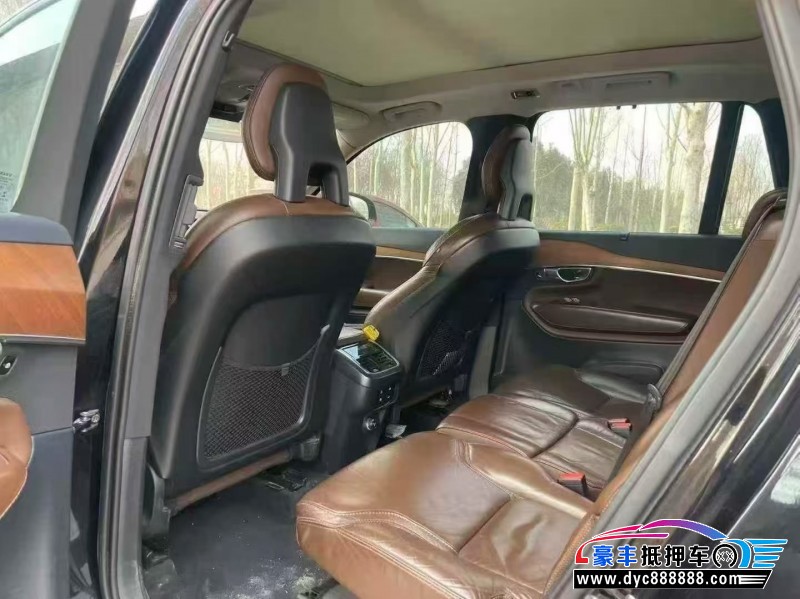 17年沃尔沃XC90轿车抵押车出售