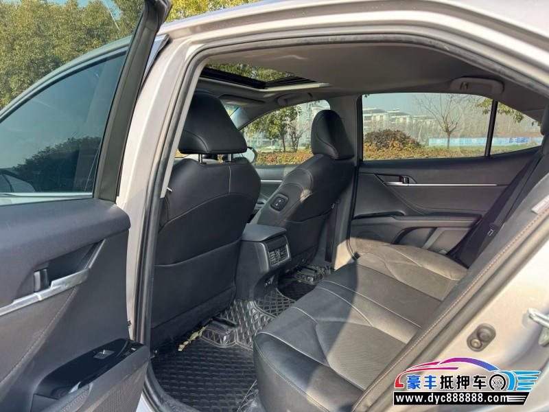 23年丰田凯美瑞轿车抵押车出售