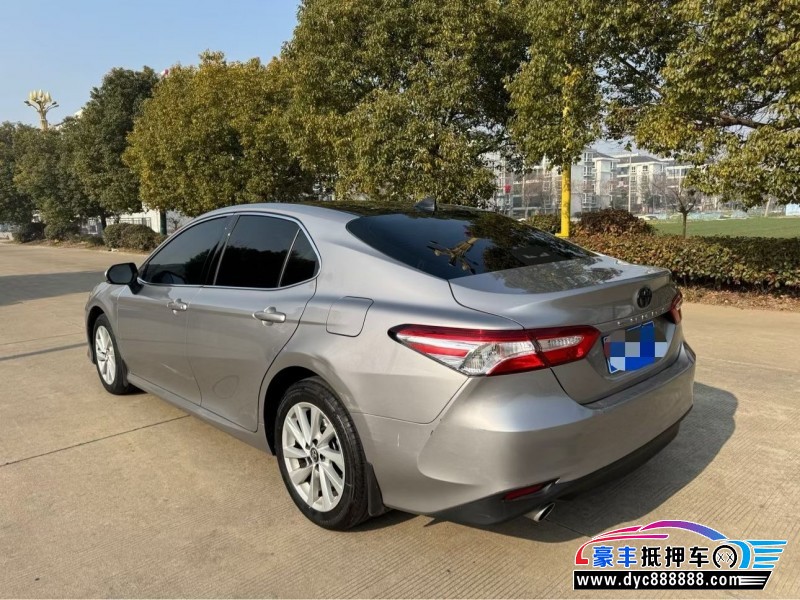 23年丰田凯美瑞轿车抵押车出售