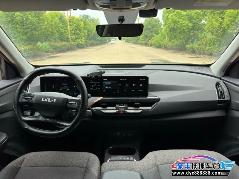 24年起亚EV5轿车抵押车出售