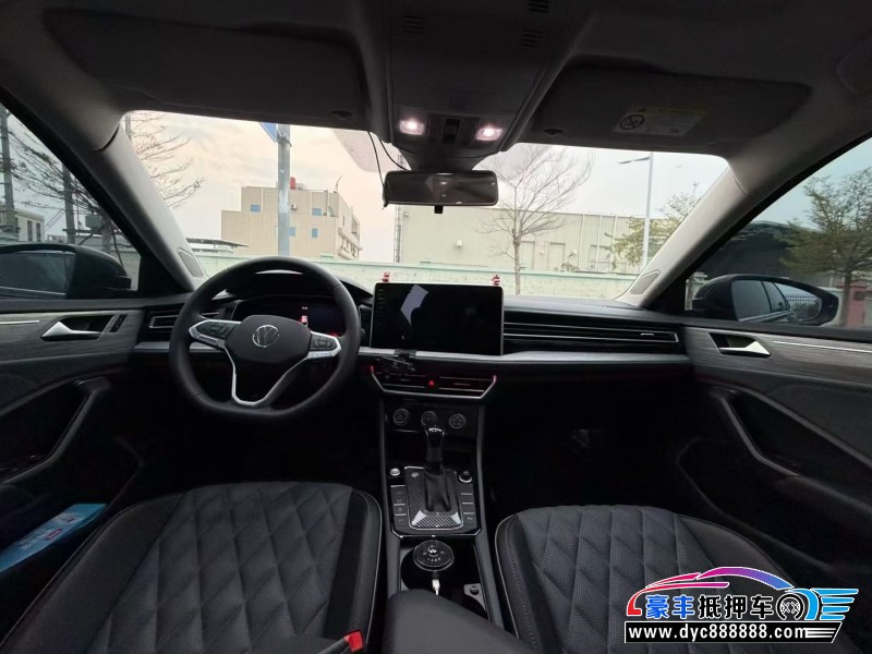 25年大众速腾轿车抵押车出售