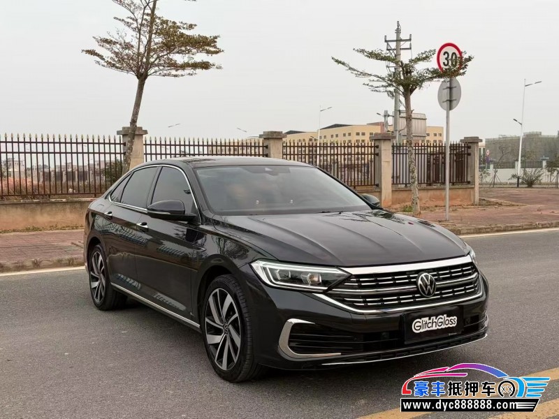 25年大众速腾轿车抵押车出售