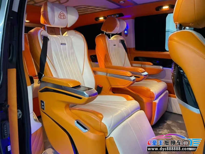 24年奔驰威霆轿车抵押车出售