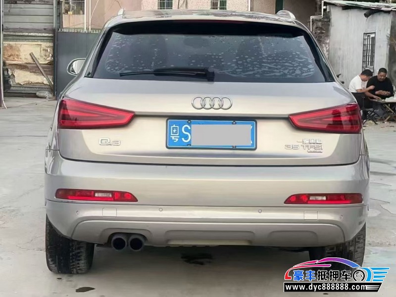 16年奥迪Q3轿车抵押车出售
