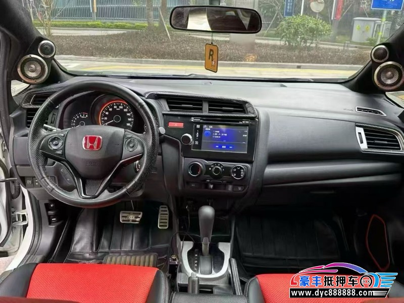 14年本田飞度轿车抵押车出售