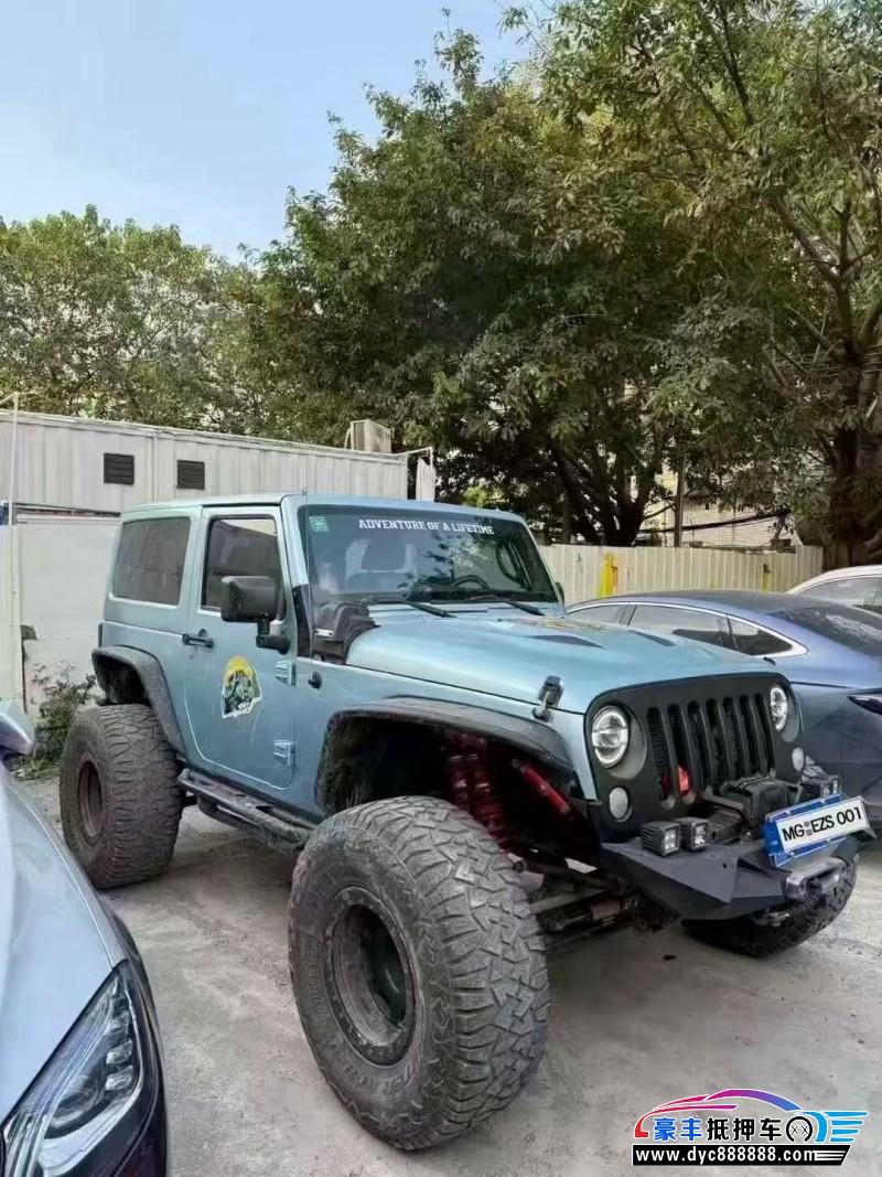 12年Jeep牧马人轿车抵押车出售