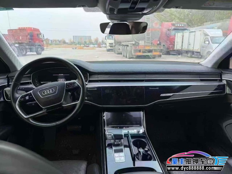 22年奥迪A8轿车抵押车出售