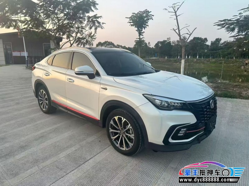 21年长安长安cs85轿车抵押车出售